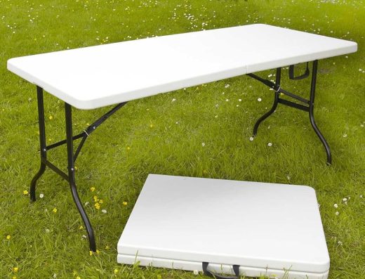 Louez une belle table de réception pliante pour vos événements !