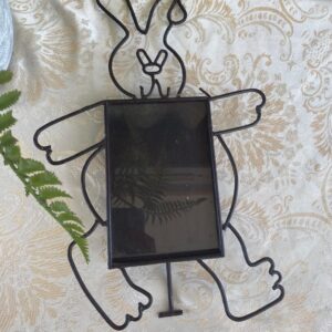 Cadre photo original en fer forgé – Forme Lapin rigolo - 2500 FCFA