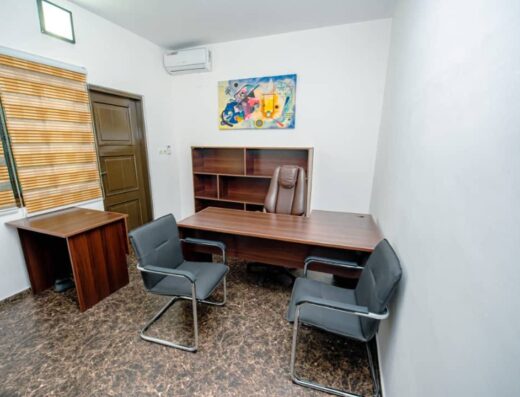 Location bureau et salle de réunion privée Lomé : Salle Facon