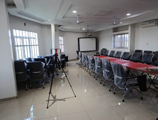 🏢 Louez la salle Youth à Lomé – espace de conférence Adidogomé
